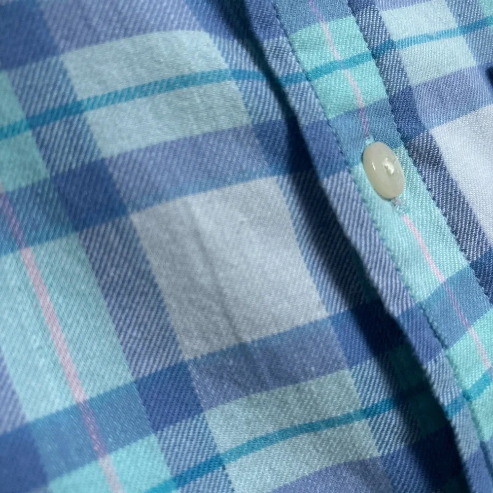 Vineyard Vines Shirt M Blue Plaid Lightweight Flannel Button Down Casual Classic